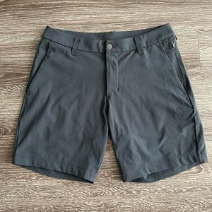 Lululemon Obsidian Men’s Commission Short 9” - Size 30